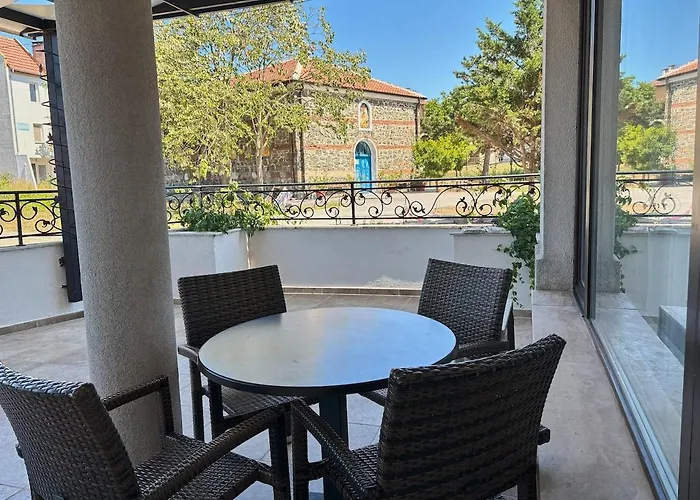 Velekasunrise Apartmán *