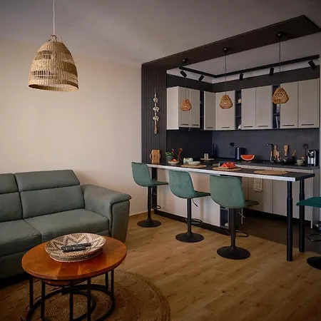 Velekasunrise Apartment Sinemoretz