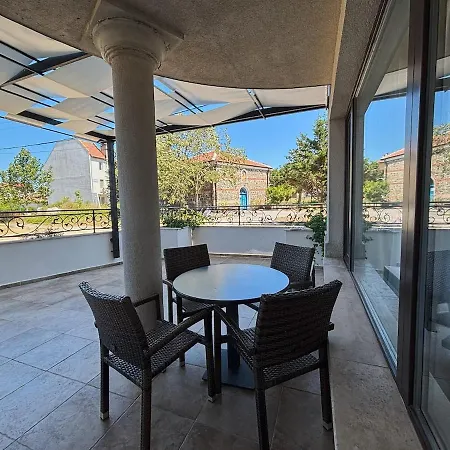 Apartment Velekasunrise Sinemoretz